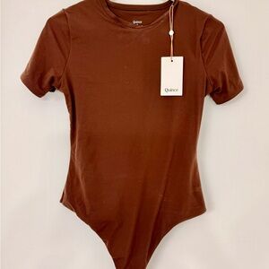 NWT Quince Short Sleeve Second Skin Bodysuit Cocoa, Size Medium